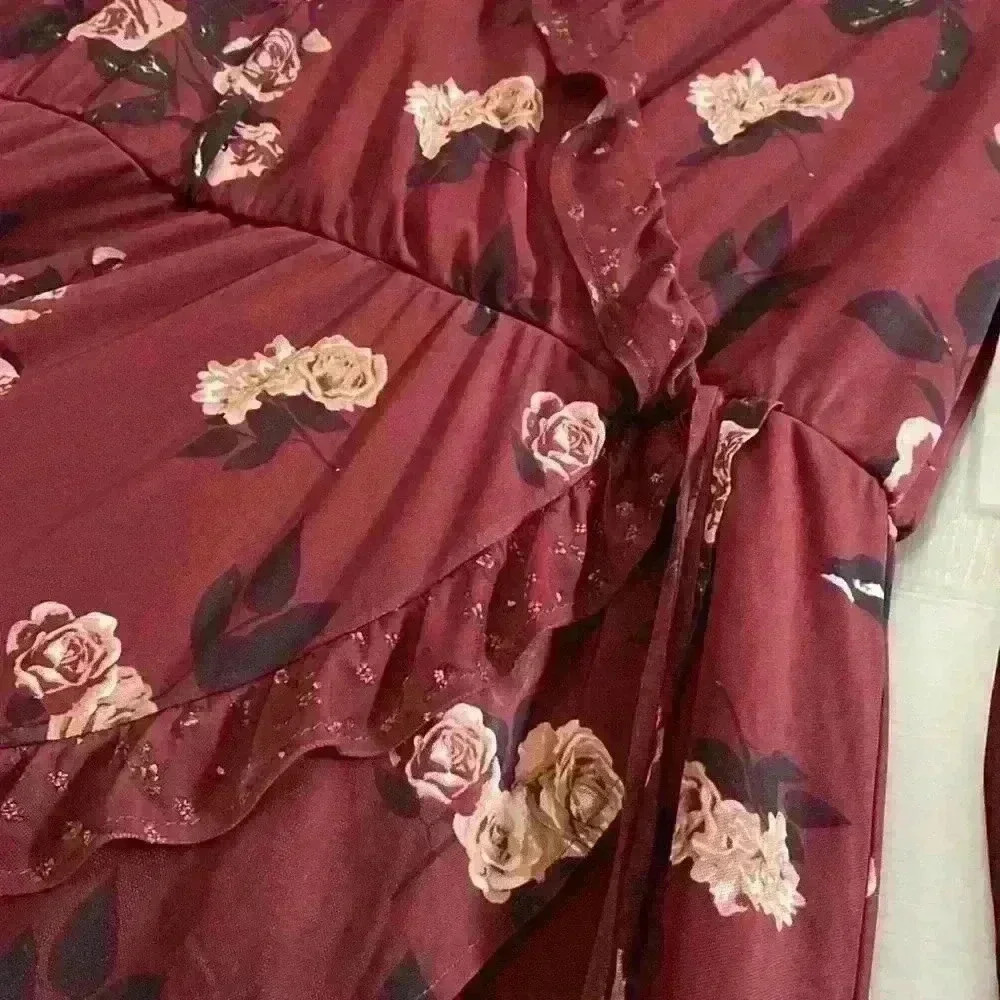 Maroon Long Sleeve Floral Dress - Picture 5 of 6